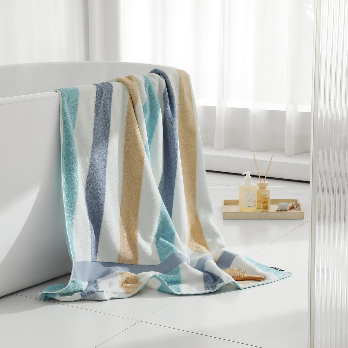 Striped Cotton Bath Towel – Oversized Absorbent Beach & Bath Towel