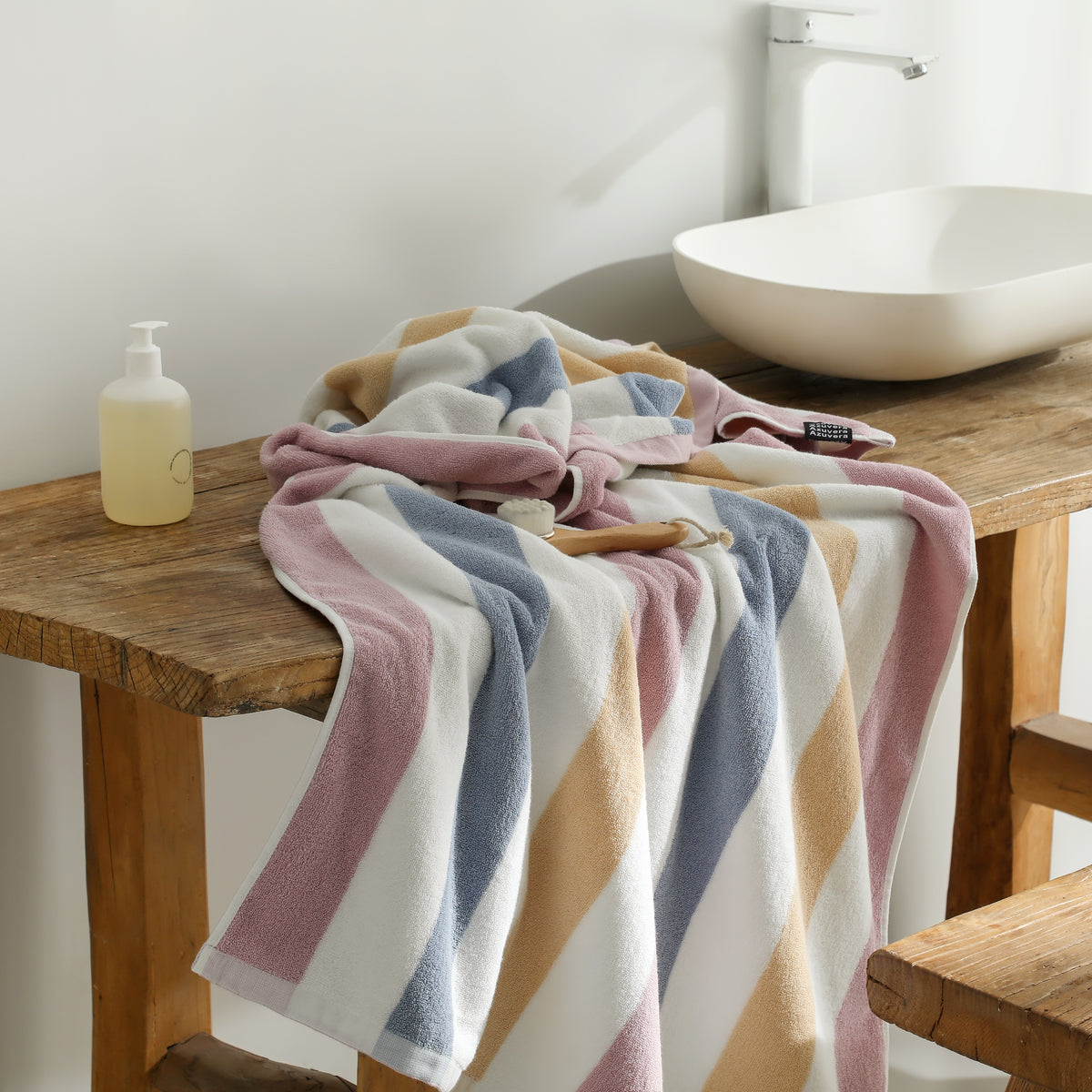 Striped Cotton Bath Towel – Oversized Absorbent Beach & Bath Towel