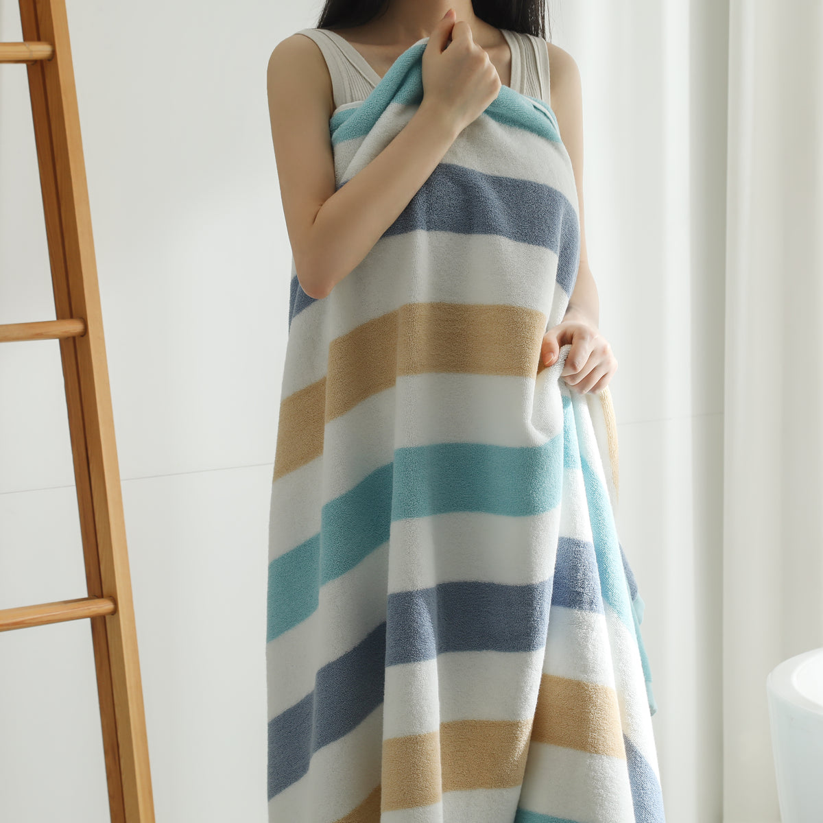 Striped Cotton Bath Towel – Oversized Absorbent Beach & Bath Towel